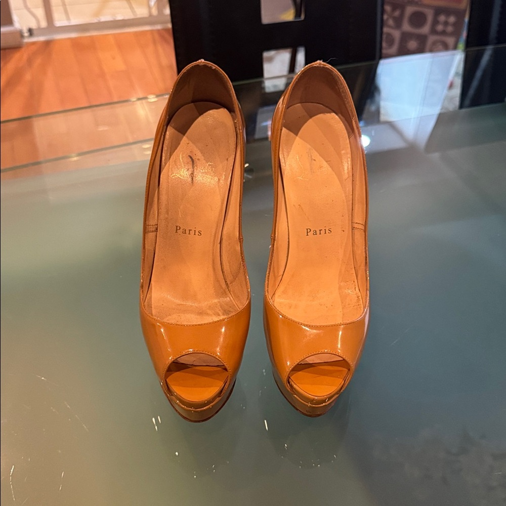 Christian Louboutin nude lady peep heels 120